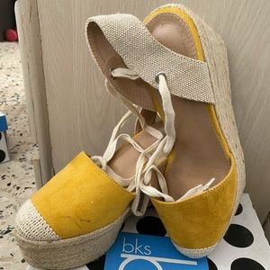 Platforms Mustard Shoes!